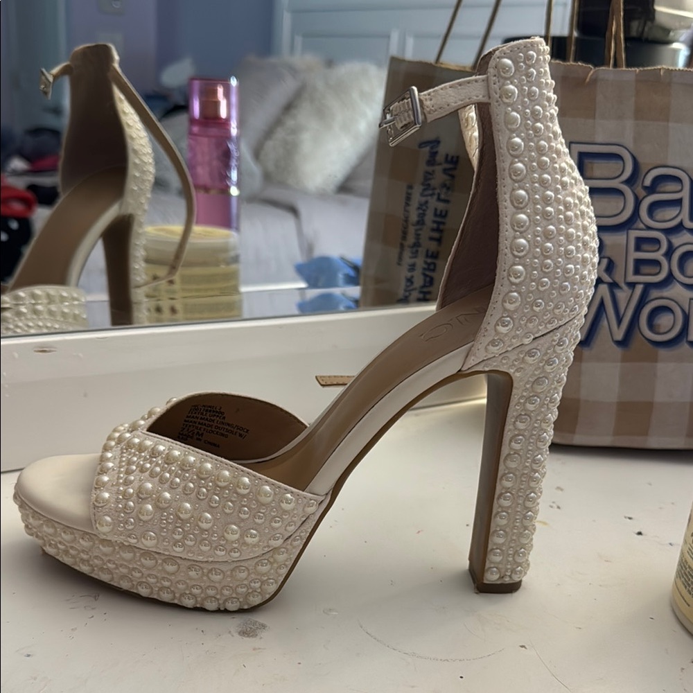 Elegant Pearl-Embellished Heels - Ivory